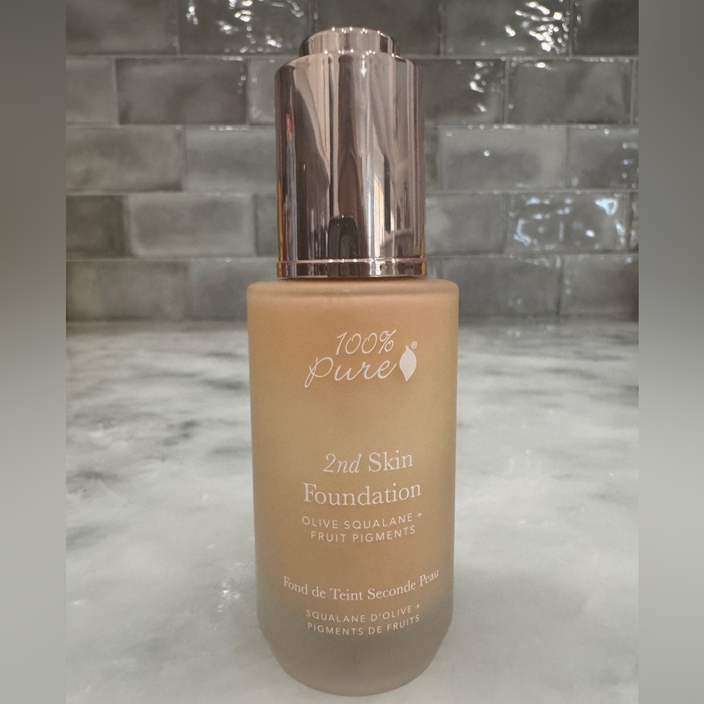 100% Pure Liquid Foundation Sample - Shade 2 Beige